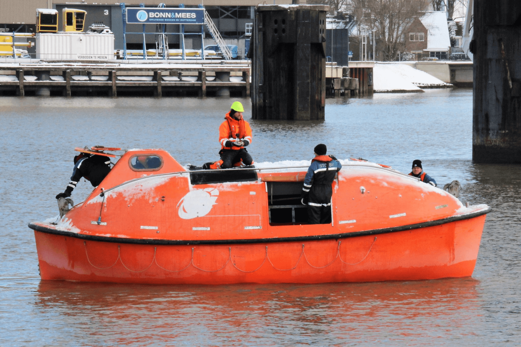 Course images of different countries, showing the courses Certscanner has to offer.